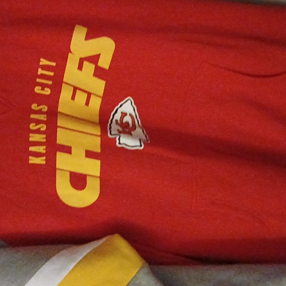 Chiefs Sweatshirt - Picture 8 of 8